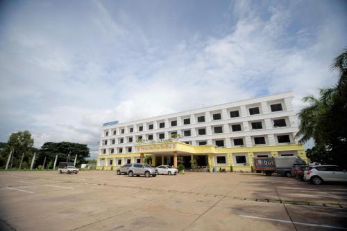 Mukdahan Hotel | Discover Kim Jek Cin 2 Hotel: Family-Friendly Retreat