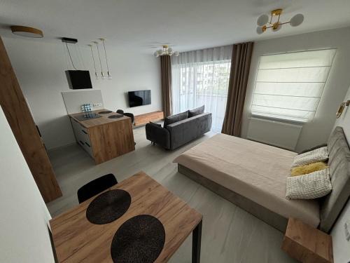 Kostuchna Apartment | Top-Rated Kima Apartament Pijarska - Family-Friendly Stay