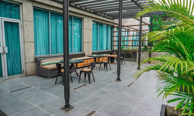 Palmerah Hotel | Relaxing Retreat at Kimaya Slipi Jakarta By Harris