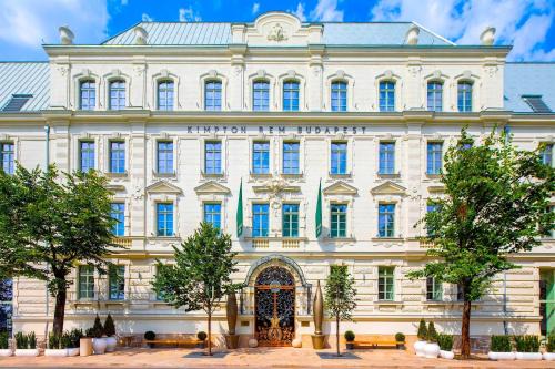 Orszagut Hotel | Discover Kimpton BEM Budapest: 5-Star Elegance Awaits