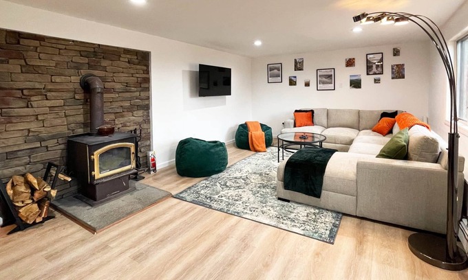 Kerhonkson House | Discover Kin House Kerhonkson: Rated 10/10, Pet-Friendly Retreat
