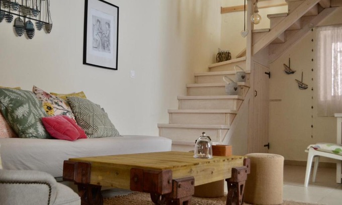 Roda House | Inviting Kind Hearted Place: 4-Star Oceanfront Haven