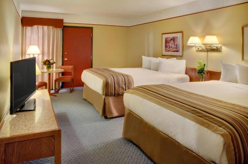 Kindersley Hotel | Pet-Friendly Kindersley Inn: 4-Star Family Getaway