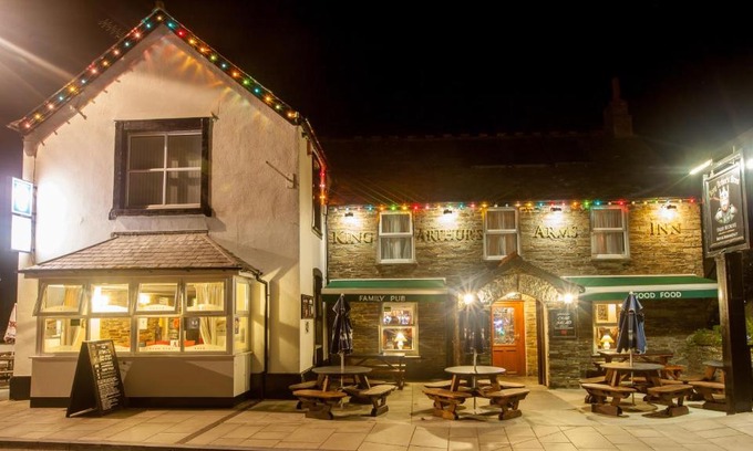 Tintagel Hotel | Explore King Arthur's Arms: 4-Star Family-Friendly Retreat