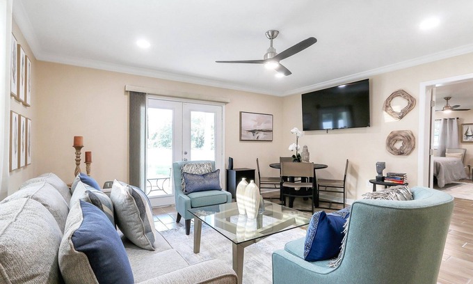Southwest Orlando House | King Bd | Fenced Yard | Covered Patio | Fast Wi-Fi