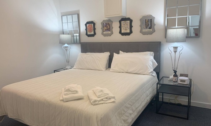 Downtown House | Prime Duplex in Downtown Raleigh with Spa and Pet-Friendly Amenities