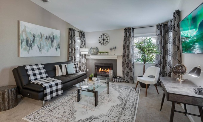 Rocklin Apartment | Cozy King Bed Master Suite with Pool & Spa Amenities