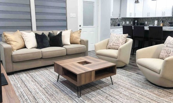 Greater Fondren Southwest House | Cozy King Bed Home in Gated Community with Kitchen Access