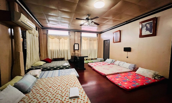 Bantay House | Convenient Stay at King Henry's Transient House with Breakfast