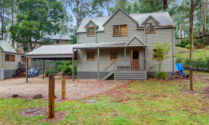 Sawmill Settlement House | Inviting King Parrot Retreat - Perfect for Family Getaways