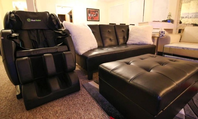 Whittier House | Experience King Pleasant Mansion with Fast Wifi & Parking