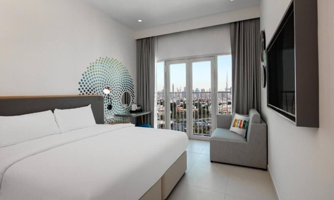 Jumeirah Apartment | Cozy King Room at La Mer Beach with Family-Friendly Amenities