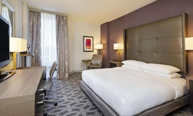 Orlando Apartment | Comfortable King Room with Kitchen Near Mobile Culture ORL