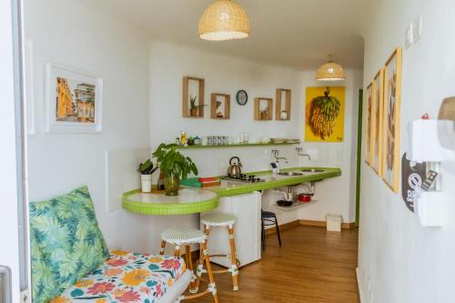 El Cabrero Apartment | Top-Rated Francechy's Apartamentos 302 with Breakfast & Dining
