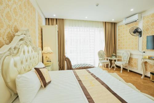 My Đinh Hotel | Guest Rated: King's Hotel Mỹ Đình with Hot Tub & Breakfast