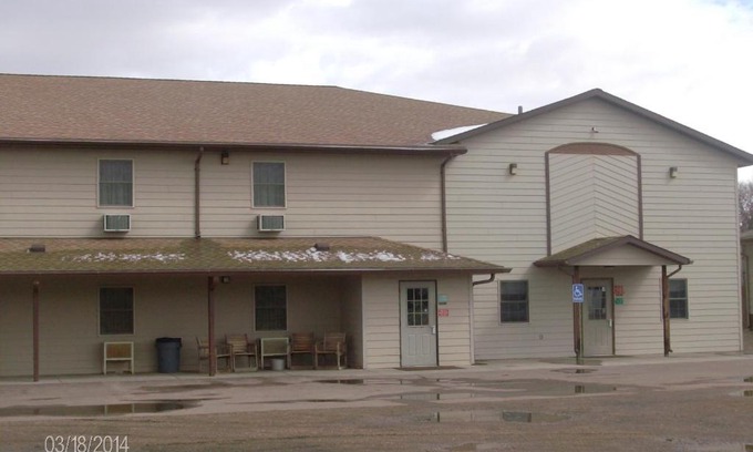 Platte Hotel | Welcoming King’s Inn of Platte: Family & Pet-Friendly Stays