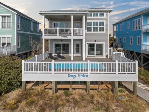 Oak Island House | King's Kraken