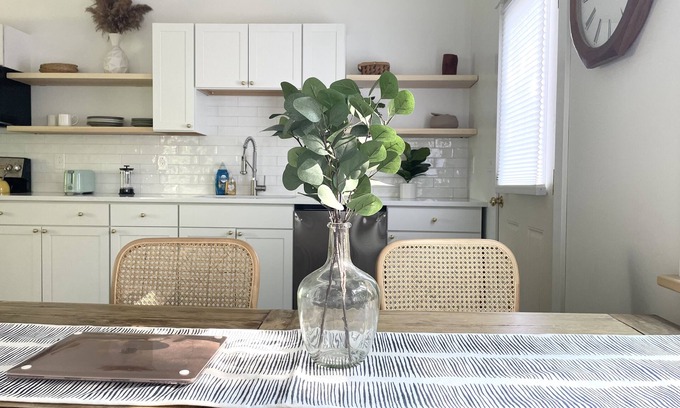 Topsham Apartment | Unwind at King Size Sun Rise Midcoast with Hot Tub & Spa