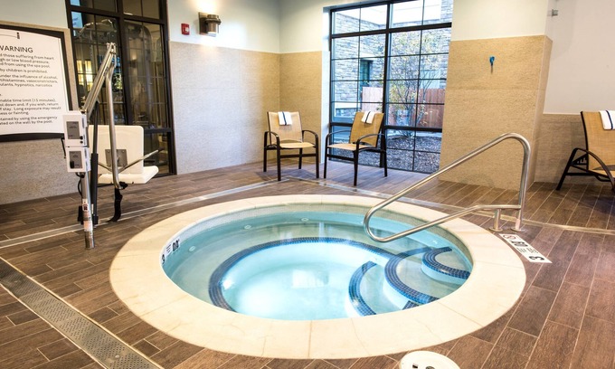 Newtonville Apartment | Comfortable King Studio by ALB with Pool & Breakfast Included