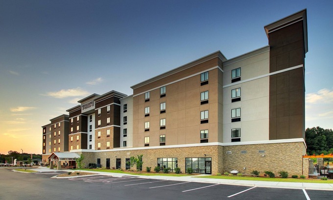 Rock Hill Condo | King Suite: Ideal for Business Travelers with Free Breakfast