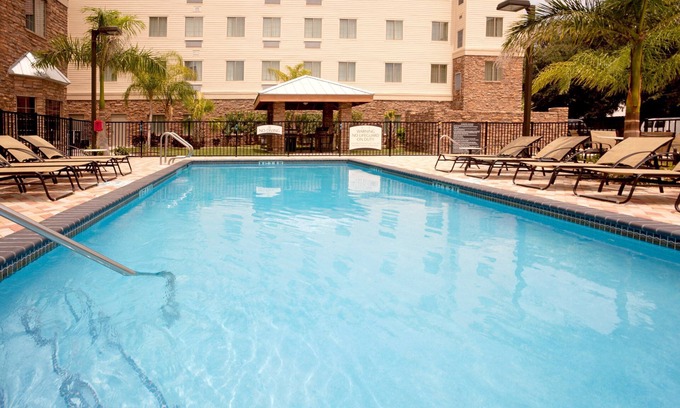 McAllen Condo | King Suite with Pool, Breakfast & Hot Tub for Business Travelers