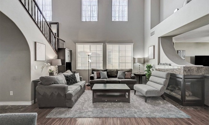 Silverado Ranch House | Indulge in a King Suite with Spa and Fast Wifi Access