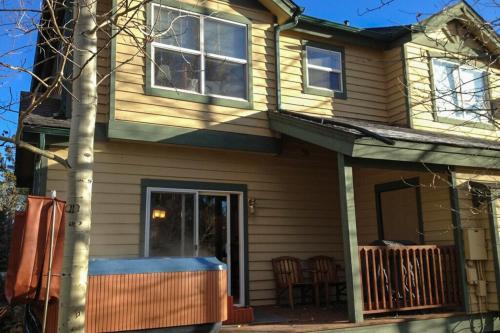 Breckenridge House | Top-Rated Kingdom Park Perch with Hot Tub & Family Fun