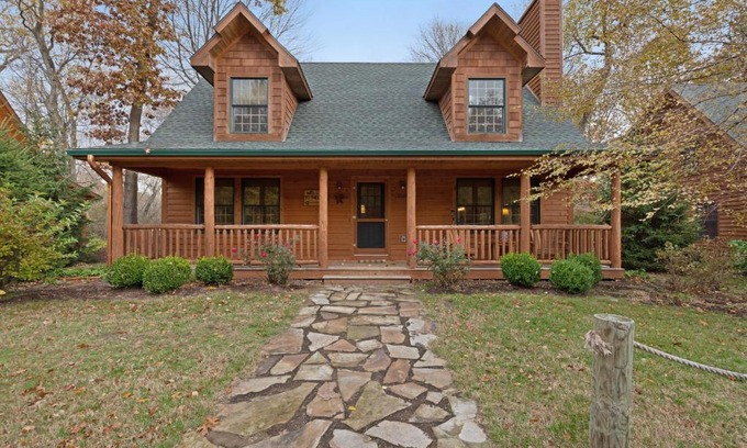 Saugatuck House | Explore Kingfisher Cove Cabin 2: Family-Friendly Retreat