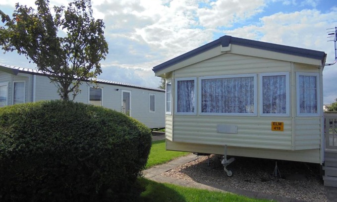 Ingoldmells Apartment | Family-Friendly Kingfisher: Seabreeze with Enclosed Veranda