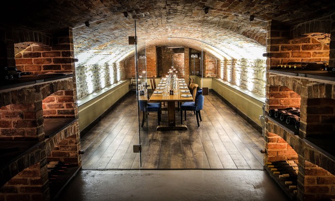 Cirencester Hotel | Guest Favorite: Kings Head Hotel with Spa & Family Amenities