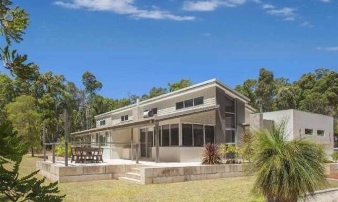 Burnside House | Idyllic Kings Landing - Margaret River Family Retreat