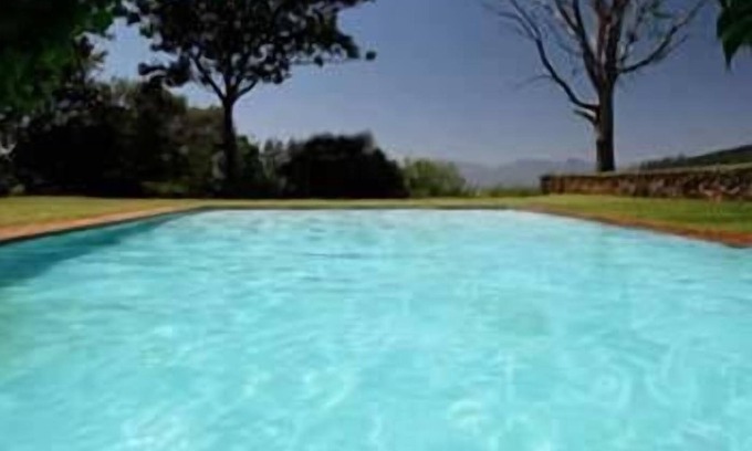 Tzaneen Bed & Breakfast | Discover Kings Walden Garden Manor: 4-Star Comfort Awaits