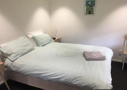 Kingsland House | Cozy Kingsland Studio - Steps from Eden Park