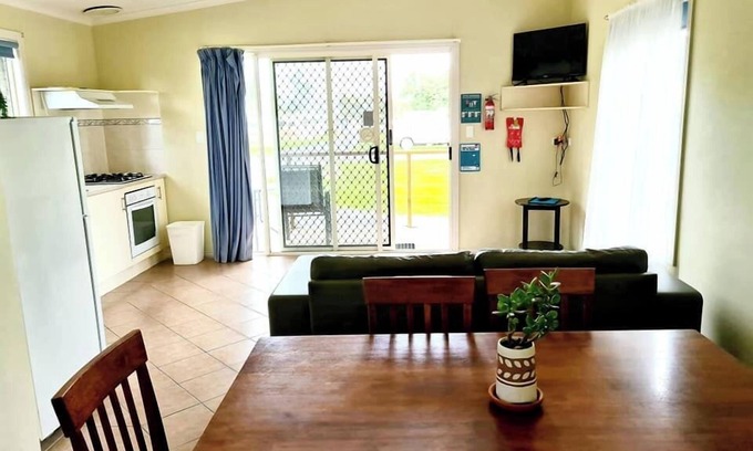 Lacepede RV Rental | Kingston Foreshore Caravan Park