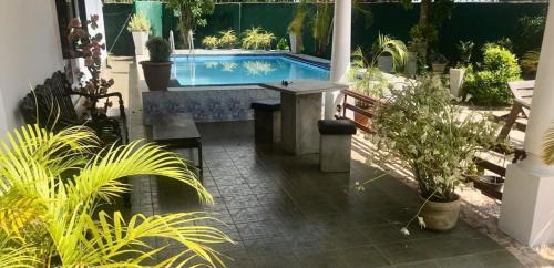 Negombo House | Pet-Friendly Paradise at Kingz and Queenz - Negombo