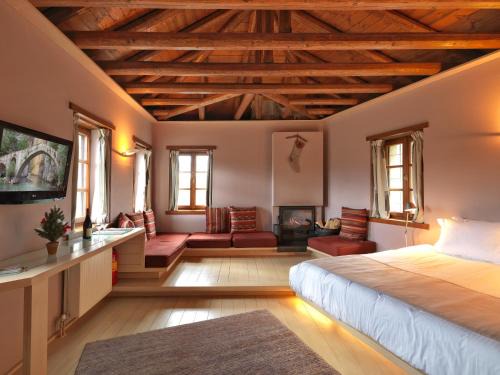 Kipoi House | Discover Kipi Suites: Pet-Friendly Haven with Hot Tub
