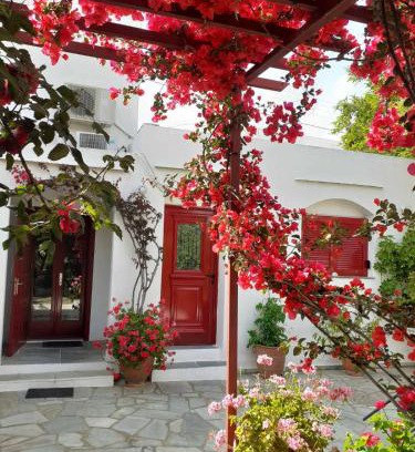 Apollonia Apartment | Family-Friendly Kipos: Highly Rated with Great Amenities