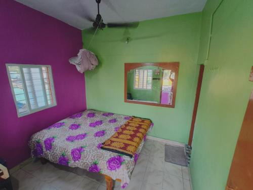 Hampi House | Cozy Kiran River View Guest House for Families