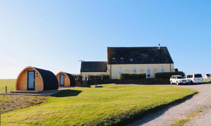 Kirkapol House | Pet-Friendly Escape at Kirkapol Beach Pod - Flow