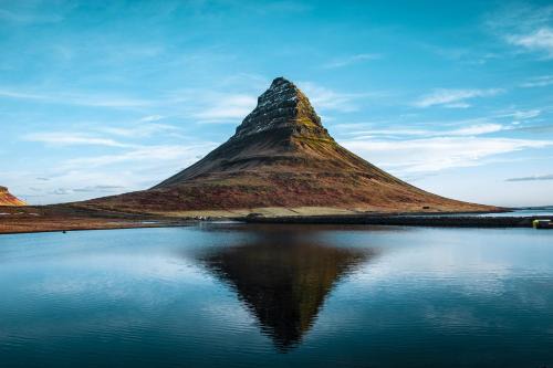Grundarfjordur Hotel | Family-Friendly Kirkjufell Hotel near Snæfellsnes Peninsula
