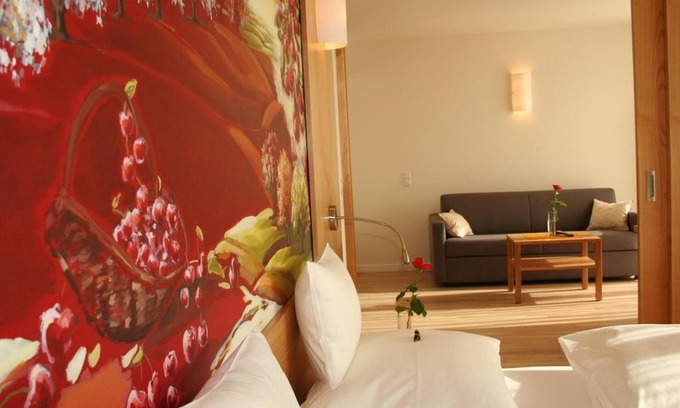 Bad Waltersdorf House | Inviting Kirschsuite with Breakfast - Hotel Teuschler-Mogg