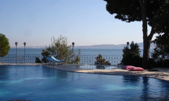 Tatlisu Hotel | Relax at Kirtay Hotel with Pool and Family Amenities
