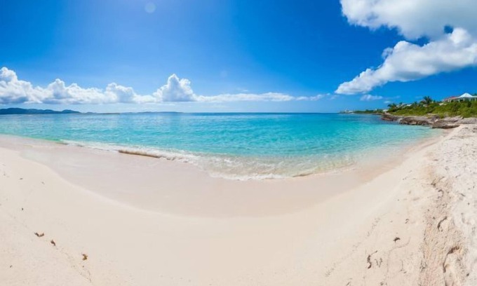 West End Village Villa | Relaxing Kishti (East) in Meads Bay with Oceanfront Views
