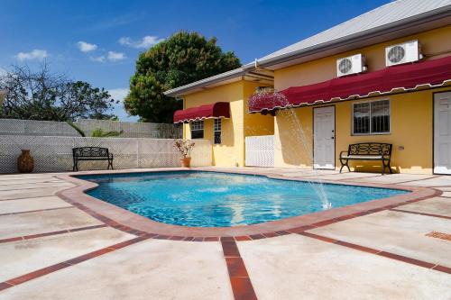 Port of Spain House | Oceanfront Retreat at Kiskadee Korner - Rated 8.6/10