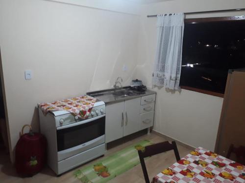 Sao Thome das Letras Apartment | Pet-Friendly Retreat at Kit Net Montanha das Letras