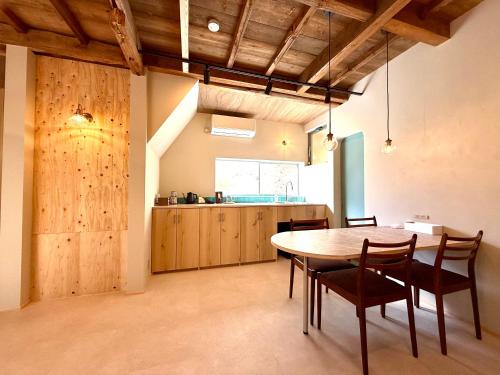 Katsuura Villa | Kitahama Art House by WhyKumano