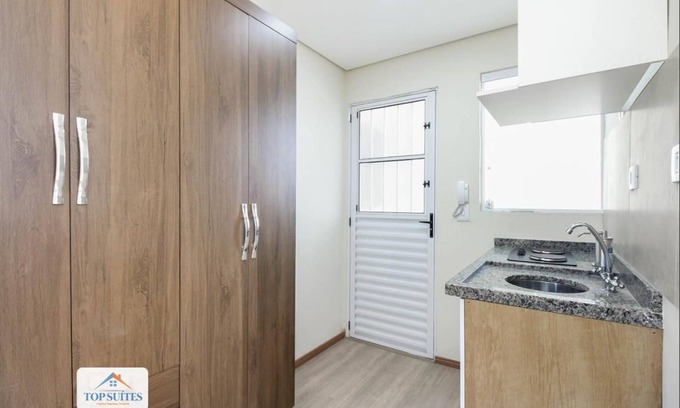 Zona Leste House | Cozy Kitnet 25m² Near Bresser Mooca Metro Station