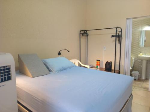 Jardim Acapulco House | Top-Rated Kitnet Marília: Ideal for Family Getaways