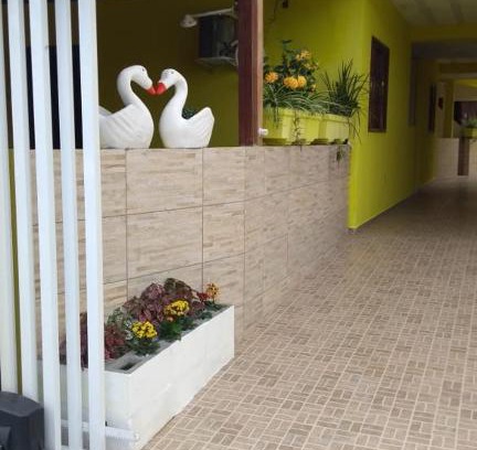 Caioba Apartment | Pet-Friendly Kitnets Recanto Caiobá with Ocean Views
