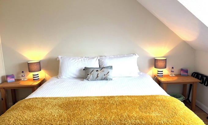 Seaford House | Kittiwakes - Central Retreat with Ocean Views & Family Amenities